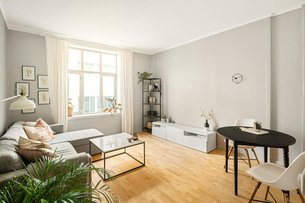 Bedroom at Taproot House 2, women's sober living residence